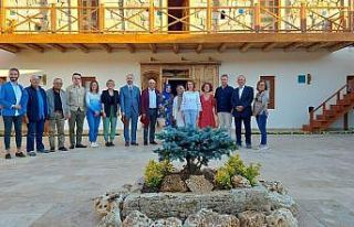 Bayburt Üniversitesi ile Kenan Yavuz Kültür Vakfı...