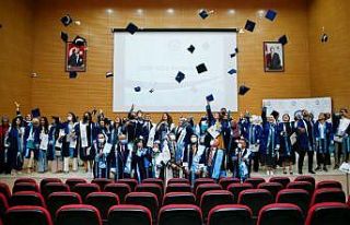 Bayburt Üniversitesi mezunlarını uğurladı