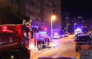 Bayram tatiline giden ailenin evi yandı