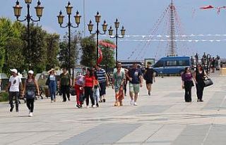 Bayramı gezerek ve eğlenerek değerlendirdiler