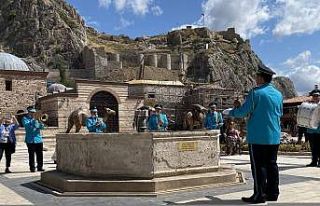 Belediye bandosundan mini konser