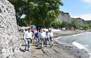 Belediye başkanı: “Aşı olmayanları gençlik...