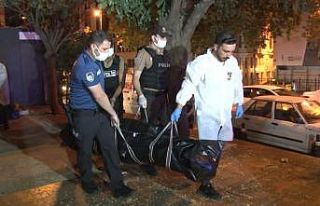 Beyoğlu’nda şüpheli ölüm: Taksi durağı arkasında...