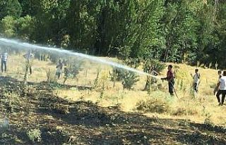 Bingöl’de korkutan yangın: Alevler tarlalara ulaşmadan...