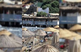 Bodrum’da denizde yapılan köpük partisi görenleri...