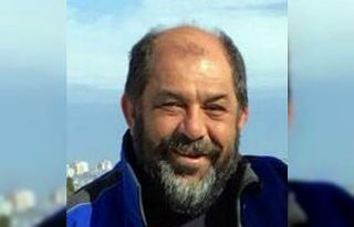 Bozcaada’da zıpkınla balık avlamak için denize...