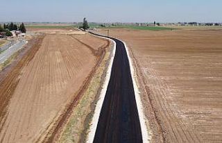 Bozova kırsalındaki yollar asfaltla buluşturuluyor