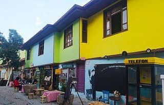 Bu sokak tarih kokuyor