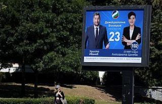 Bulgaristan’da halk erken genel seçimler için...