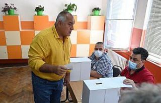 Bulgaristan’daki erken seçimde, Borisov’un partisi...