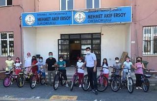 Büyükçekmeceli öğrencilerin bisiklet sevinci