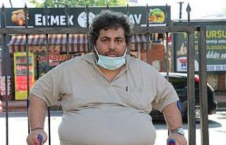 Cadde ortasında hüngür hüngür ağlamıştı,...