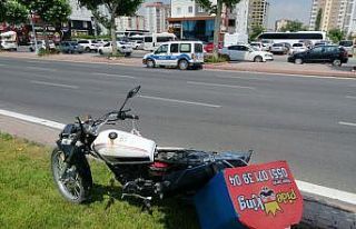 Çaldığı motosikletle kaza yapınca bırakıp kaçtı