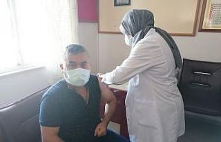 Çan’da Pazar yerine aşı noktası kuruldu