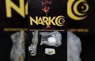 Çarparak durdurulan araçtan uyuşturucu çıktı