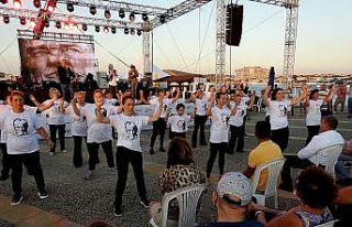Çeşme, Ata’sını coşkuyla selamladı