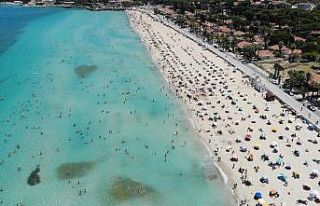 Çeşme’de nüfus 1 milyonu aştı; plajlardaki...