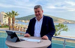 Çeşme’ye 3 günde 500 bin araç girişi