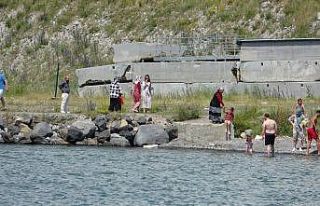 Çıldır Gölü Güney sahillerini aratmıyor