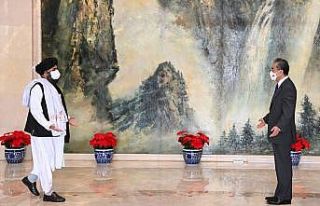 Çin’den Taliban’a barış görüşmelerini sürdürme...