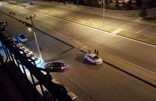 Çorum’da 4.2 büyüklüğündeki deprem kameraya...