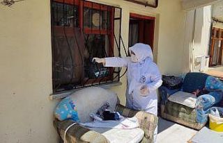 Çorum’da belediye ekipleri bayram temizliği yapıyor