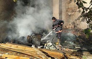 Çorum’da evde çıkan yangın korkuttu