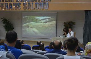 Cumayeri’ni ilçe halkıyla birlikte yönetiyor