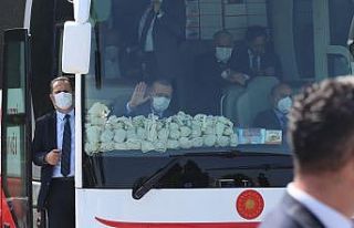 Cumhurbaşkanı Erdoğan gazeteci ve vatandaşları...