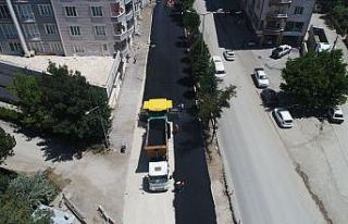 Cumhuriyet Caddesi sıcak asfalt serimi