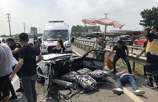 D100’de feci kaza, otomobil ikiye bölündü: 6...