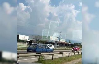 D-100 Karayolunda ters şeritte giden otomobil tehlike...