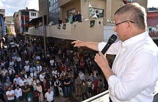 Davutoğlu: " İktidarın en güçlü adayı...
