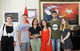 “Delete Dijital Bullying” gençleri Başkan Köse’yi...