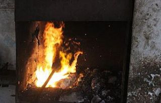 Demirci ustalarının Kurban mesaisi