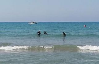 Denizde ceset ihbarı Sahil Güvenlik ve JAK timini...