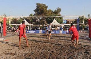 Denizi olmayan Şanlıurfa’da plaj voleybolu heyecanı