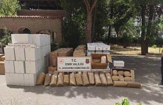 Depolara baskın: 1 tona yakın kaçak tütün ele...