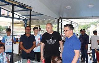 Derece alan sporcular gezi ile ödüllendirildi