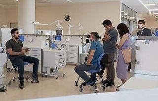 Dereceye girip AÜ’yü tercih edenlere aylık 3...