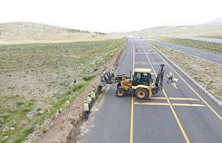 Develi - Erciyes yol aydınlatma çalışmalarının...