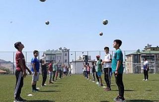 Develi’de futbola ilgi büyük