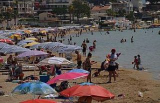 Didim’de normalleşmenin ilk gününde plajlar doldu