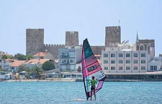 Dikili’de yelken yarışları başladı