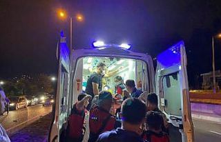 Direğe çarpan otomobil kağıt gibi büküldü:...