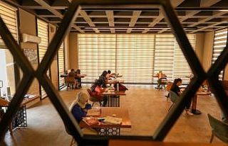 Diyarbakır’da kitap kahvelere yoğun ilgi