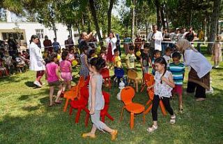 Diyarbakırlı miniklerin mezuniyet coşkusu