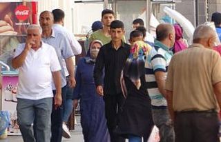 Diyarbakırlılar bayram sabahı Sur ilçesine akın...