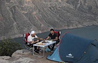 Doğasever vatandaş uçurumun kenarında bir gün...