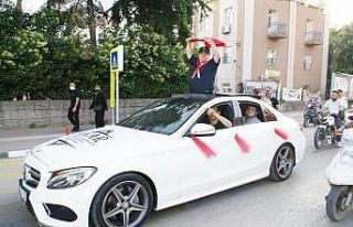 Down sendromlu genç çakı gibi asker oldu